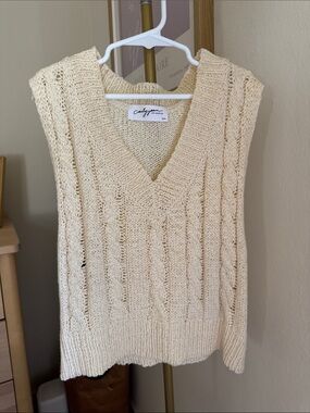 CJLA Cream Cable Knit V-Neck Sweater Vest